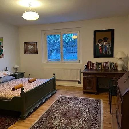 Antike Wohnmoeglichkeit Kurz Und Langfristig 100qm 1og Apartment Lauchhammer