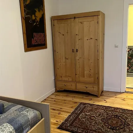Antike Wohnmoeglichkeit Kurz Und Langfristig 100qm 1og